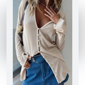 Princess Polly Macy Pearl button cardigan in beige. Size 4